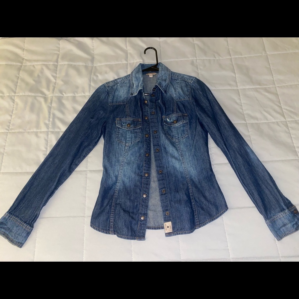 XS Guess jean shirt